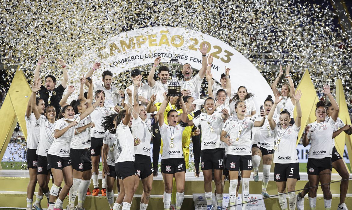 Futebol feminino: Corinthians goleia e vai a semi da CONMEBOL Libertadores  Feminina